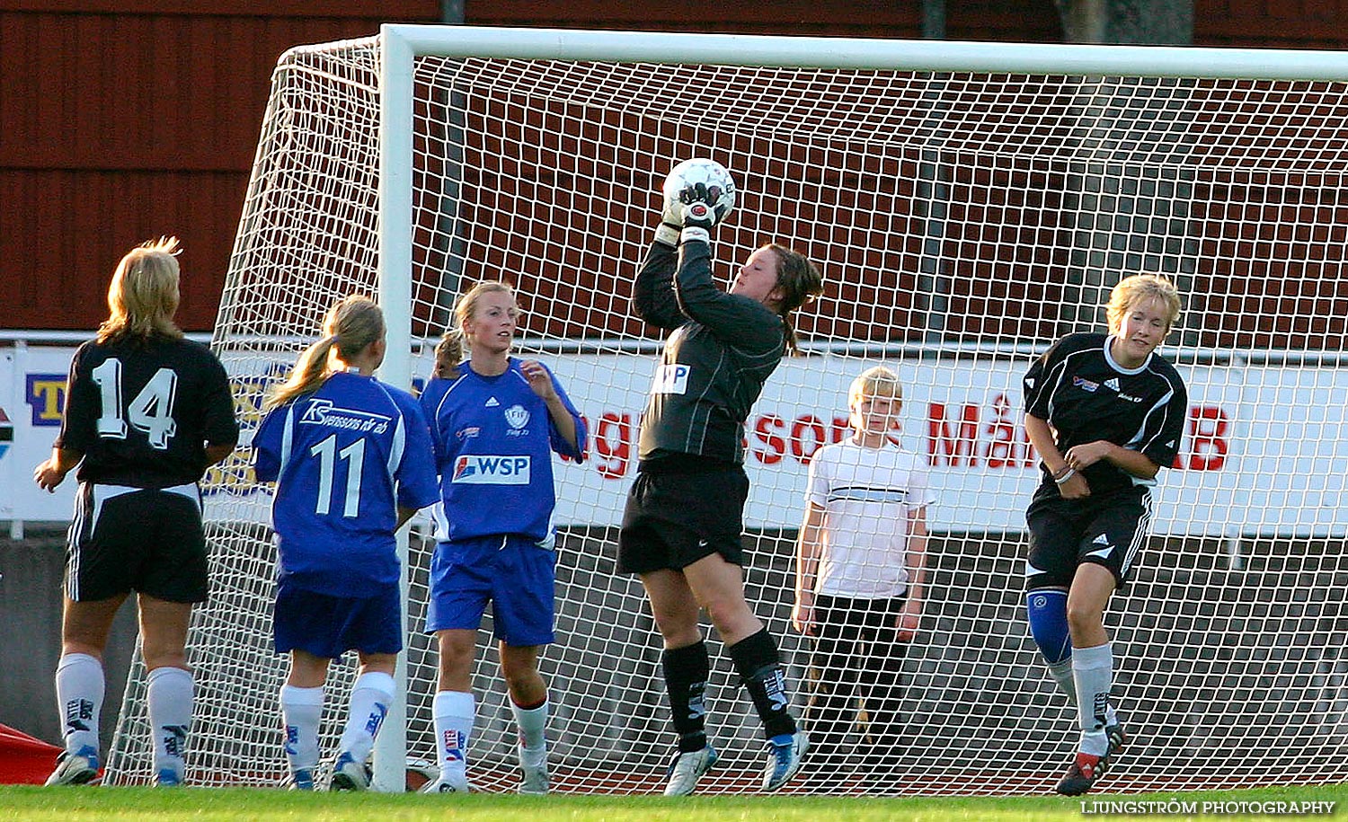 Skövde KIK-Floby IF 2-6,dam,Södermalms IP,Skövde,Sverige,Fotboll,,2005,11608