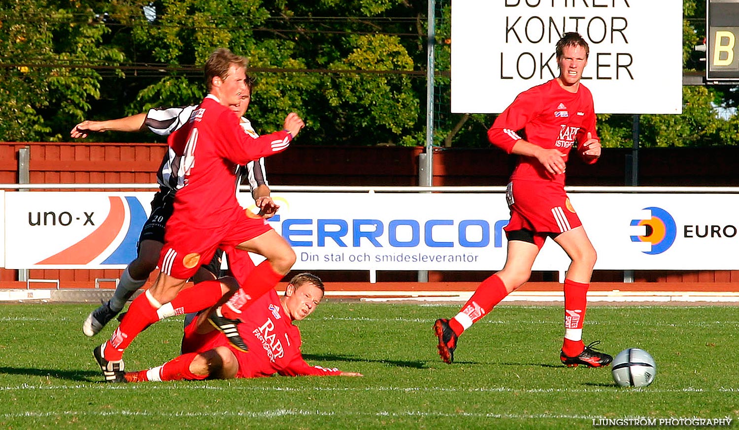 Skövde AIK-Tidaholms GoIF 5-3,herr,Södermalms IP,Skövde,Sverige,Fotboll,,2005,11666