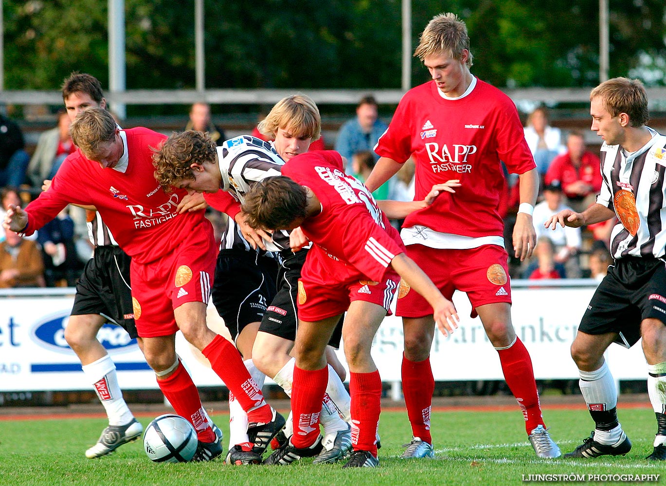 Skövde AIK-Tidaholms GoIF 5-3,herr,Södermalms IP,Skövde,Sverige,Fotboll,,2005,11670