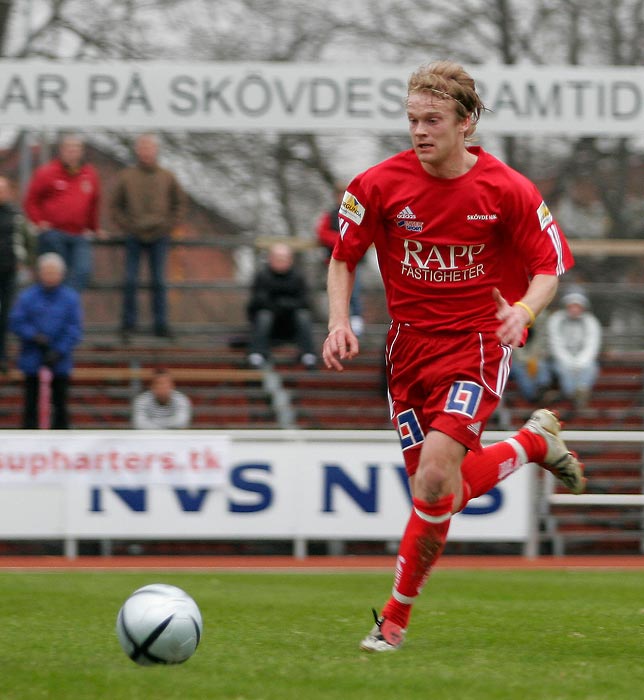 Skövde AIK-Linköpings FF 3-0,herr,Södermalms IP,Skövde,Sverige,Fotboll,,2006,5889