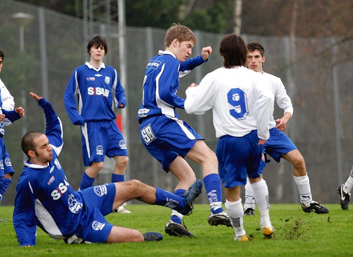 IFK Skövde FK J-Skara FC J 5-3,herr,Lillegårdens IP,Skövde,Sverige,Fotboll,,2006,5842