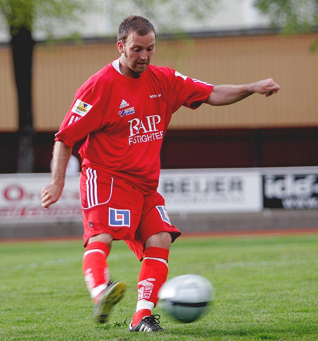 Skövde AIK-Rydaholms GoIF 3-2,herr,Södermalms IP,Skövde,Sverige,Fotboll,,2006,5508