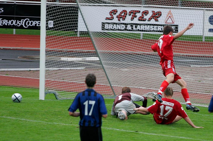 Skövde AIK-Uricehamns IFK 4-2,herr,Södermalms IP,Skövde,Sverige,Fotboll,,2006,5195