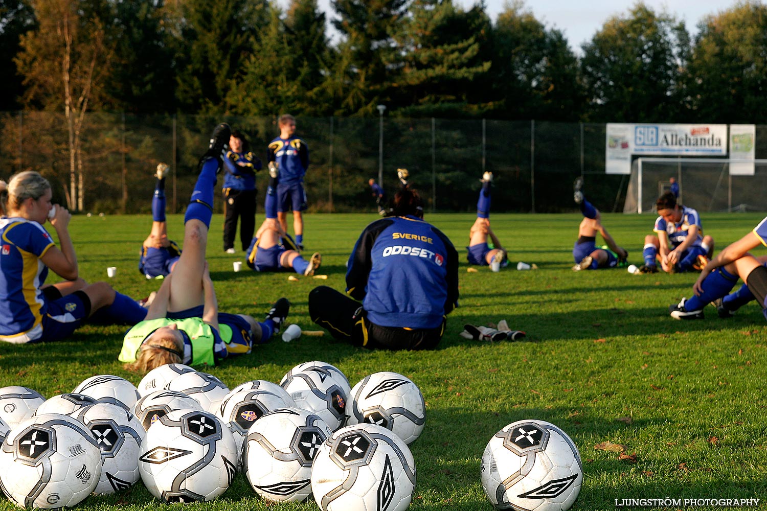 Sverige F19 Träning & presskonferens,dam,Lillegårdens IP,Skövde,Sverige,Fotboll,,2007,9256