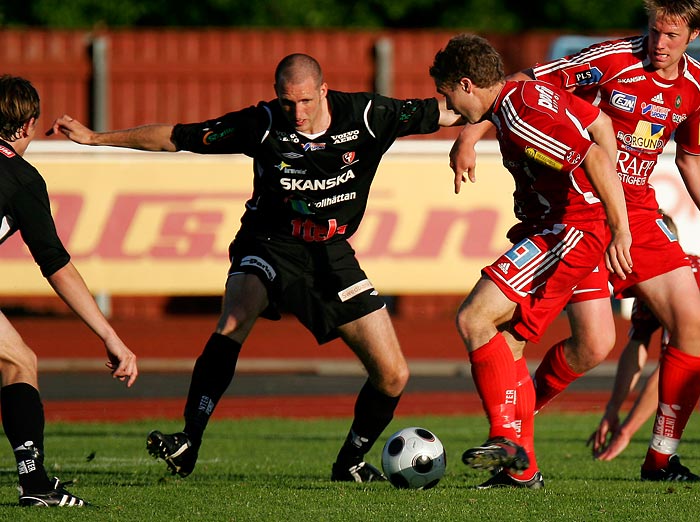 Skövde AIK-FC Trollhättan 0-1,herr,Södermalms IP,Skövde,Sverige,Fotboll,,2008,7872