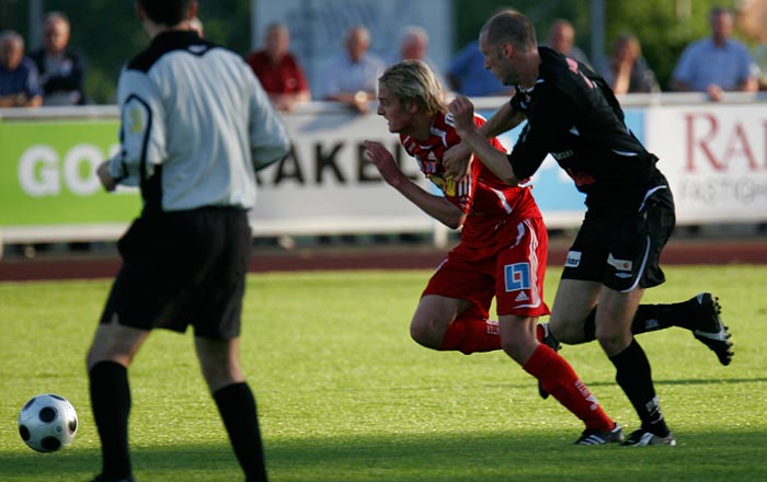 Skövde AIK-FC Trollhättan 0-1,herr,Södermalms IP,Skövde,Sverige,Fotboll,,2008,7884