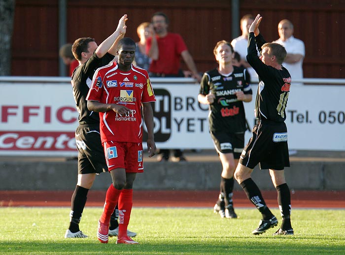 Skövde AIK-FC Trollhättan 0-1,herr,Södermalms IP,Skövde,Sverige,Fotboll,,2008,7911
