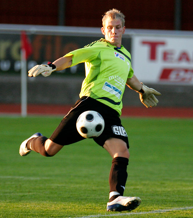 IFK Skövde FK-Gullspångs IF 1-2,herr,Södermalms IP,Skövde,Sverige,Fotboll,,2008,8305