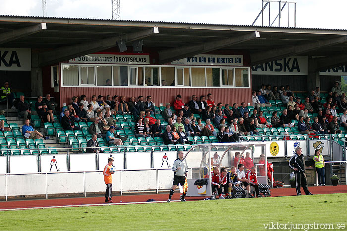 Skövde AIK-Husqvarna FF 3-1,herr,Södermalms IP,Skövde,Sverige,Fotboll,,2009,18078