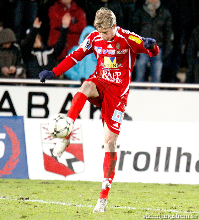 FC Trollhättan-Skövde AIK 5-3,herr,Edsborgs IP,Trollhättan,Sverige,Fotboll,,2009,21419