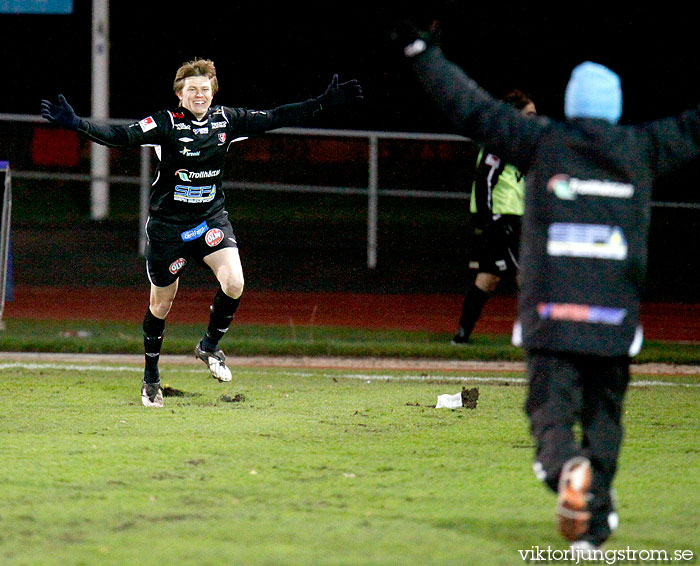 FC Trollhättan-Skövde AIK 5-3,herr,Edsborgs IP,Trollhättan,Sverige,Fotboll,,2009,21430