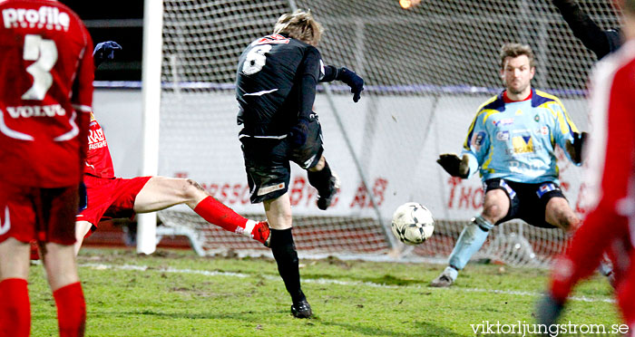 FC Trollhättan-Skövde AIK 5-3,herr,Edsborgs IP,Trollhättan,Sverige,Fotboll,,2009,21437