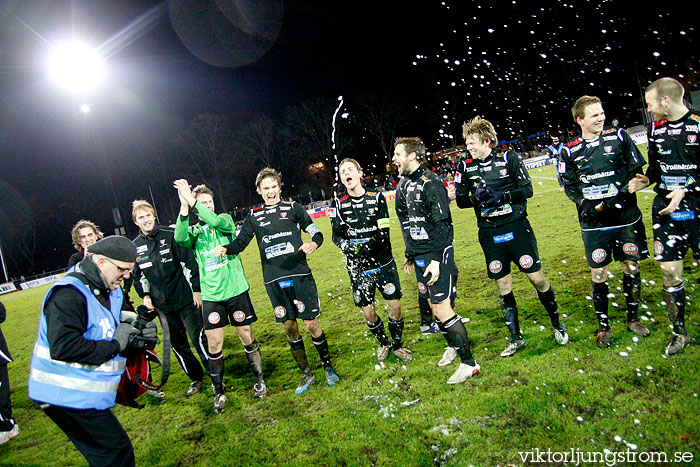 FC Trollhättan-Skövde AIK 5-3,herr,Edsborgs IP,Trollhättan,Sverige,Fotboll,,2009,21447