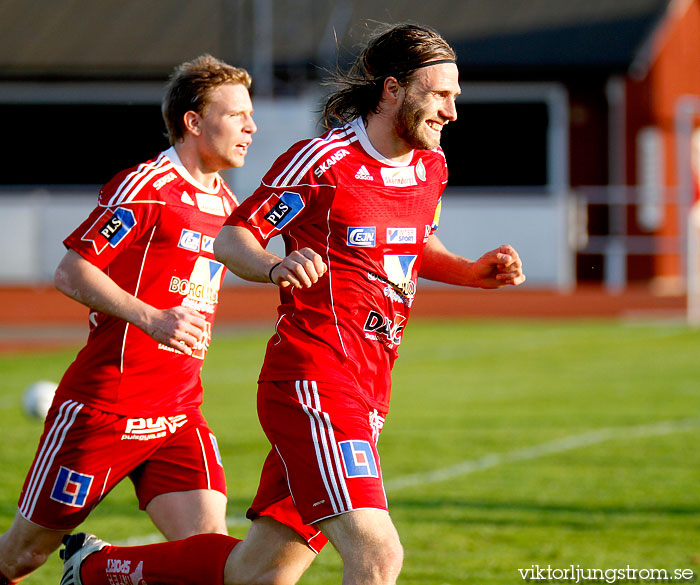 Skövde AIK-FC Trollhättan 1-2,herr,Södermalms IP,Skövde,Sverige,Fotboll,,2011,38537