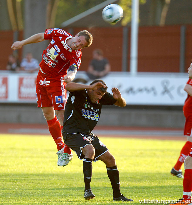 Skövde AIK-FC Trollhättan 1-2,herr,Södermalms IP,Skövde,Sverige,Fotboll,,2011,38569