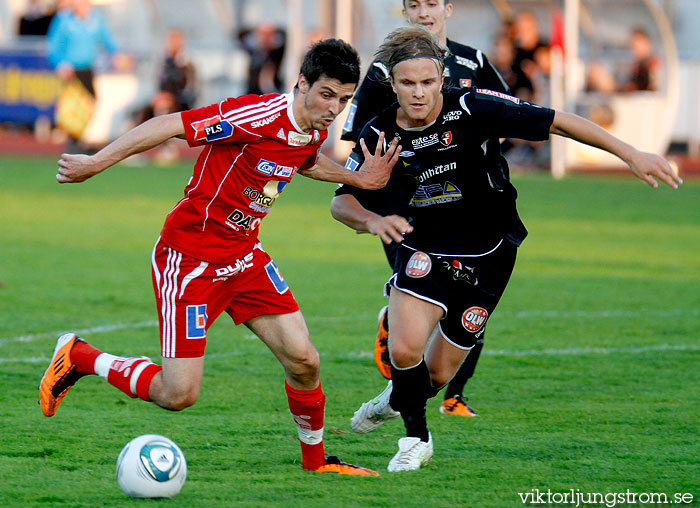 Skövde AIK-FC Trollhättan 1-2,herr,Södermalms IP,Skövde,Sverige,Fotboll,,2011,38578