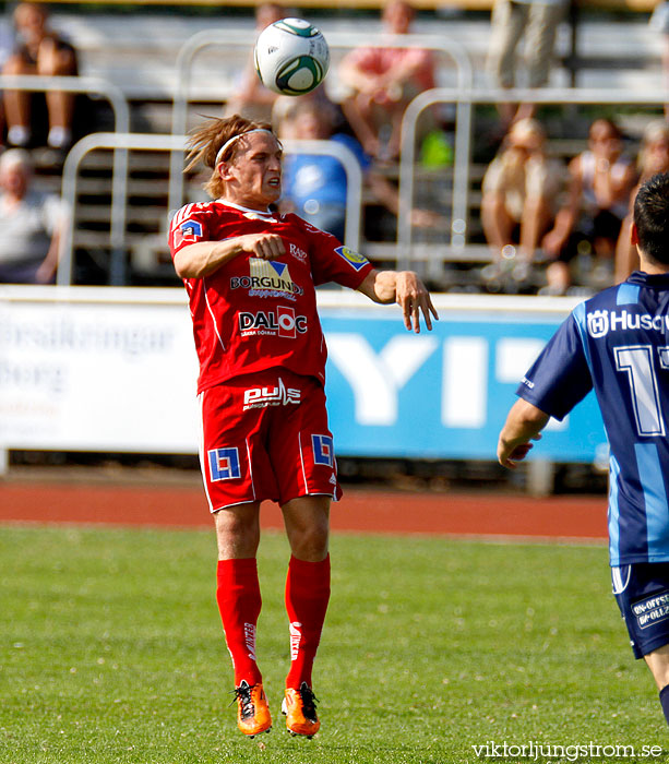 Skövde AIK-Husqvarna FF 2-0,herr,Södermalms IP,Skövde,Sverige,Fotboll,,2011,39528