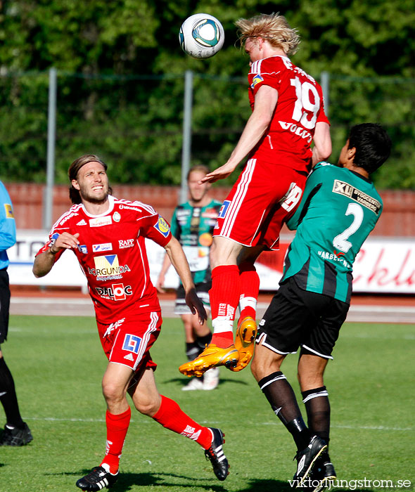 Skövde AIK-Varbergs BoIS FC 0-4,herr,Södermalms IP,Skövde,Sverige,Fotboll,,2011,39675