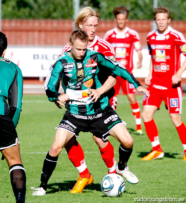 Skövde AIK-Varbergs BoIS FC 0-4,herr,Södermalms IP,Skövde,Sverige,Fotboll,,2011,39678