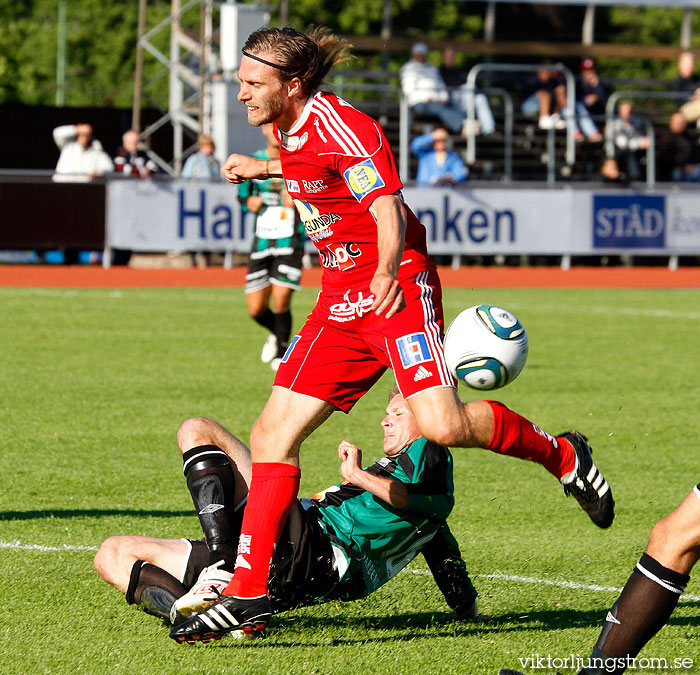 Skövde AIK-Varbergs BoIS FC 0-4,herr,Södermalms IP,Skövde,Sverige,Fotboll,,2011,39686