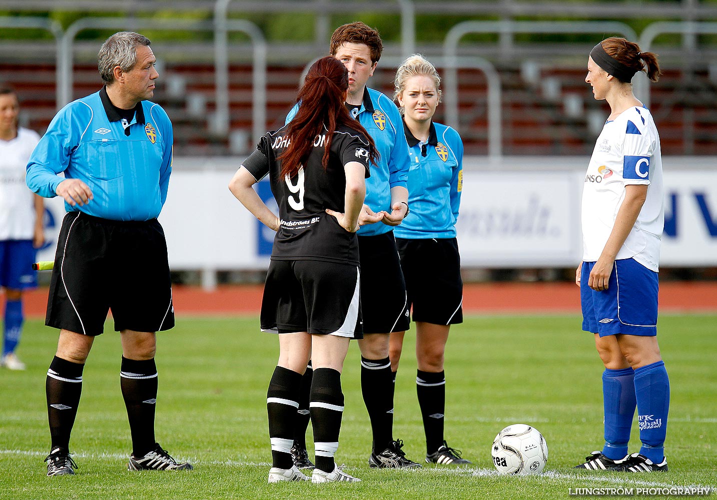 Skövde KIK-IFK Skoghall 2-3,dam,Södermalms IP,Skövde,Sverige,Fotboll,,2011,39774