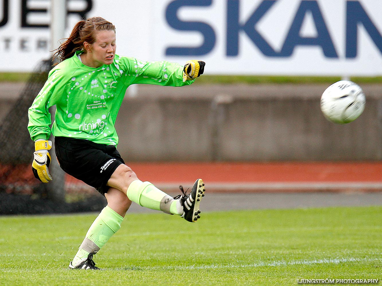 Skövde KIK-IFK Skoghall 2-3,dam,Södermalms IP,Skövde,Sverige,Fotboll,,2011,39775