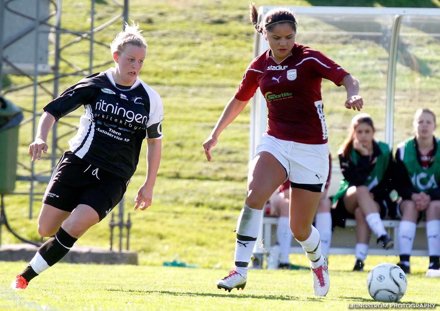 Svenska Cupen Skövde KIK-Qviding FIF 3-2,dam,Lillegårdens IP,Skövde,Sverige,Fotboll,,2012,52980