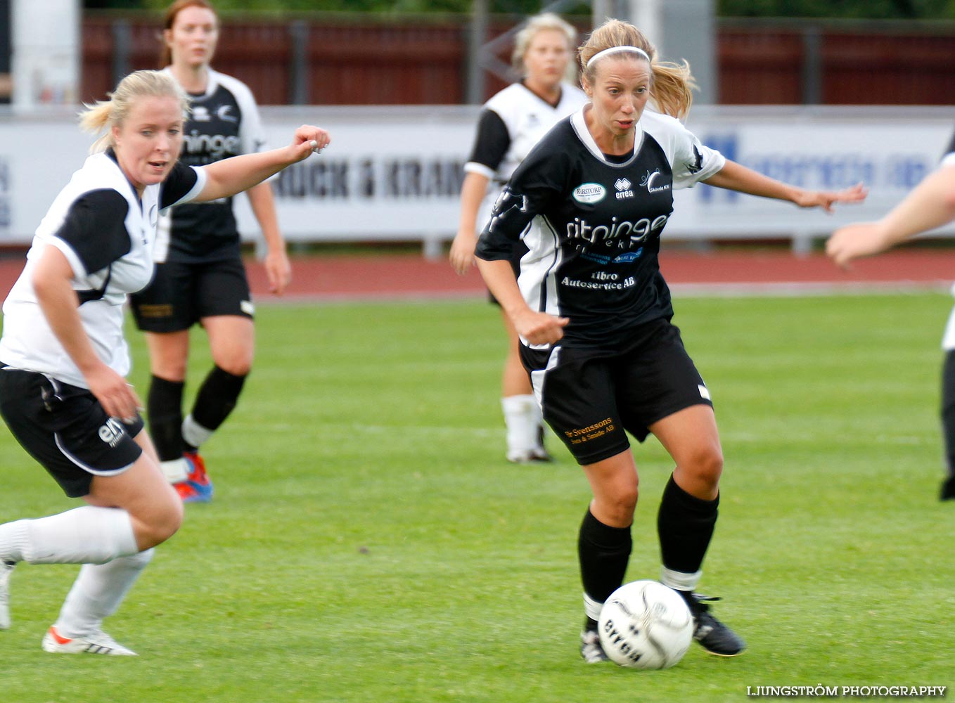 Skövde KIK-Herrestads AIF 4-1,dam,Södermalms IP,Skövde,Sverige,Fotboll,,2012,54957