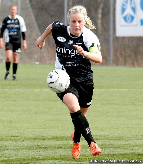 Skövde KIK-Hörnebo SK 4-2,dam,Södermalms IP,Skövde,Sverige,Fotboll,,2013,69842