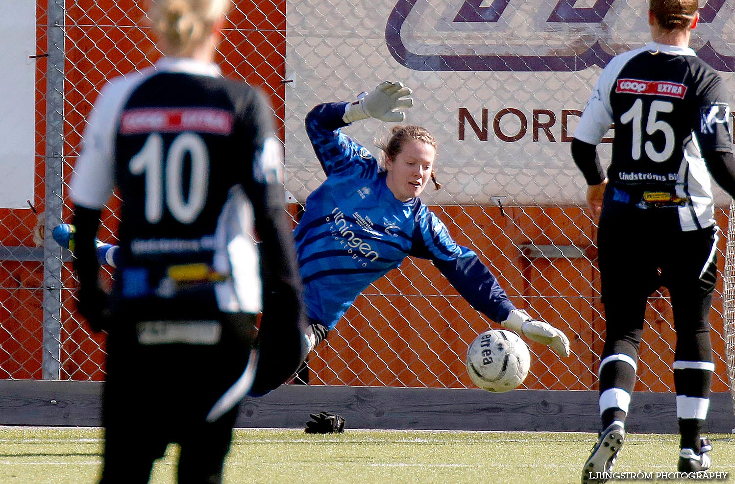 Träningsmatch Skövde KIK-Lidköpings FK 1-7,dam,Södermalms IP,Skövde,Sverige,Fotboll,,2014,83544