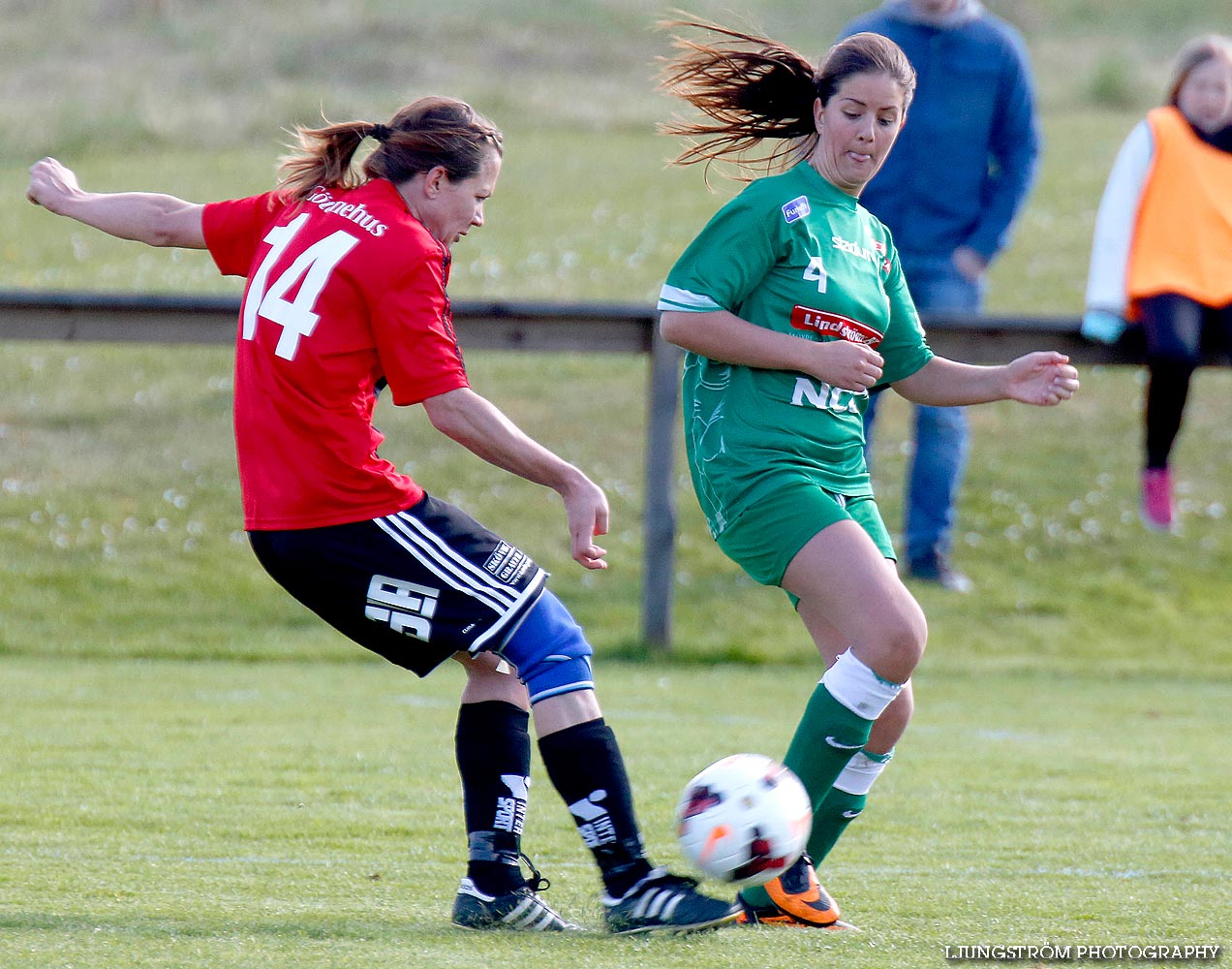 Våmbs IF-Ulvåkers IF 3-2,dam,Claesborgs IP,Skövde,Sverige,Fotboll,,2014,86455