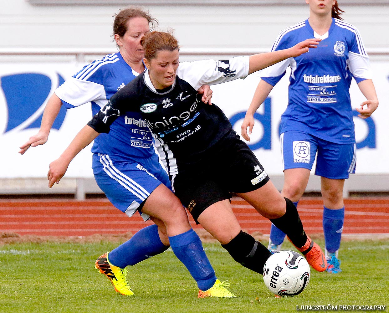 Skövde KIK-Vallens IF 6-2,dam,Södermalms IP,Skövde,Sverige,Fotboll,,2014,87963