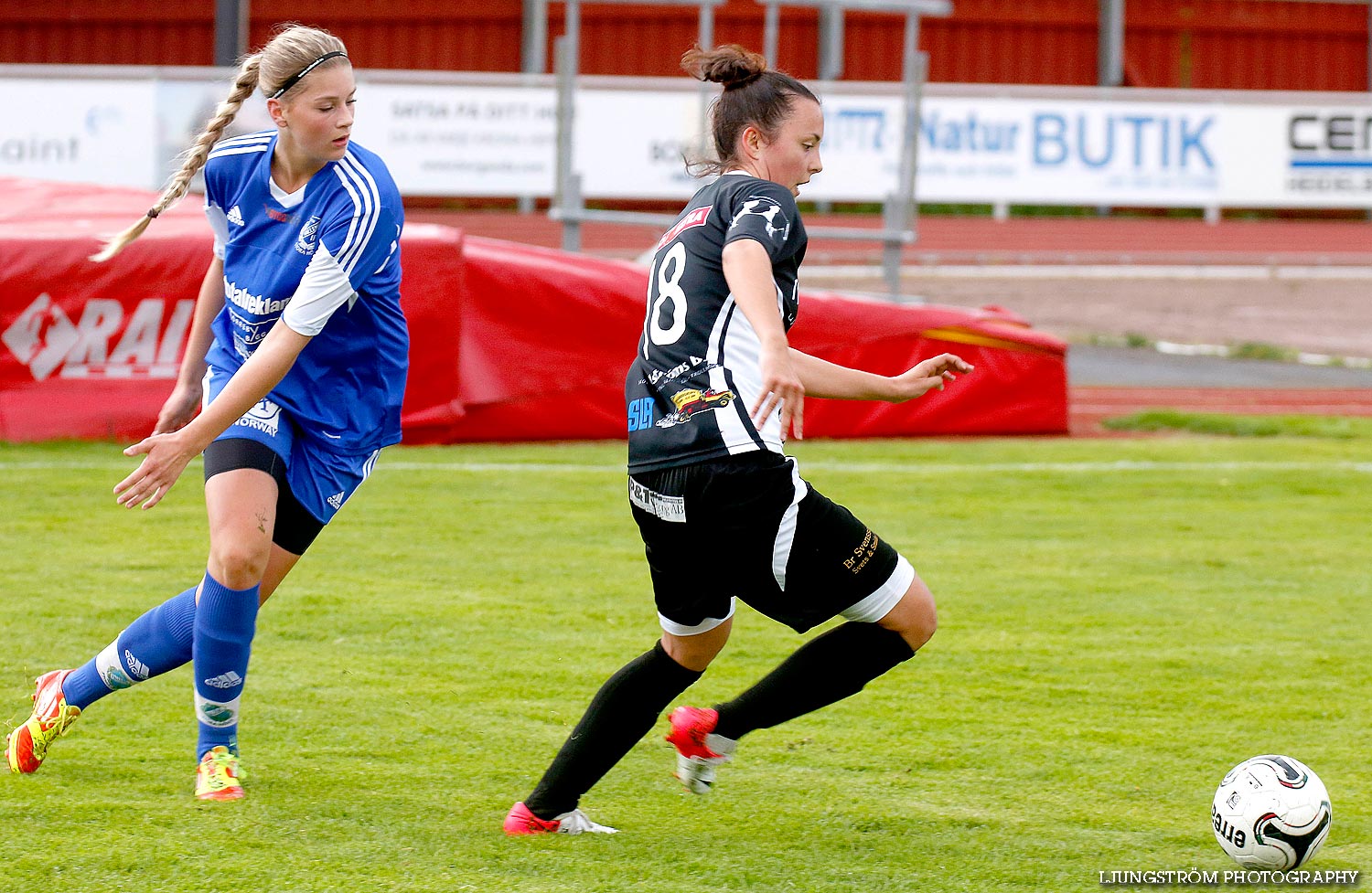 Skövde KIK-Vallens IF 6-2,dam,Södermalms IP,Skövde,Sverige,Fotboll,,2014,87972