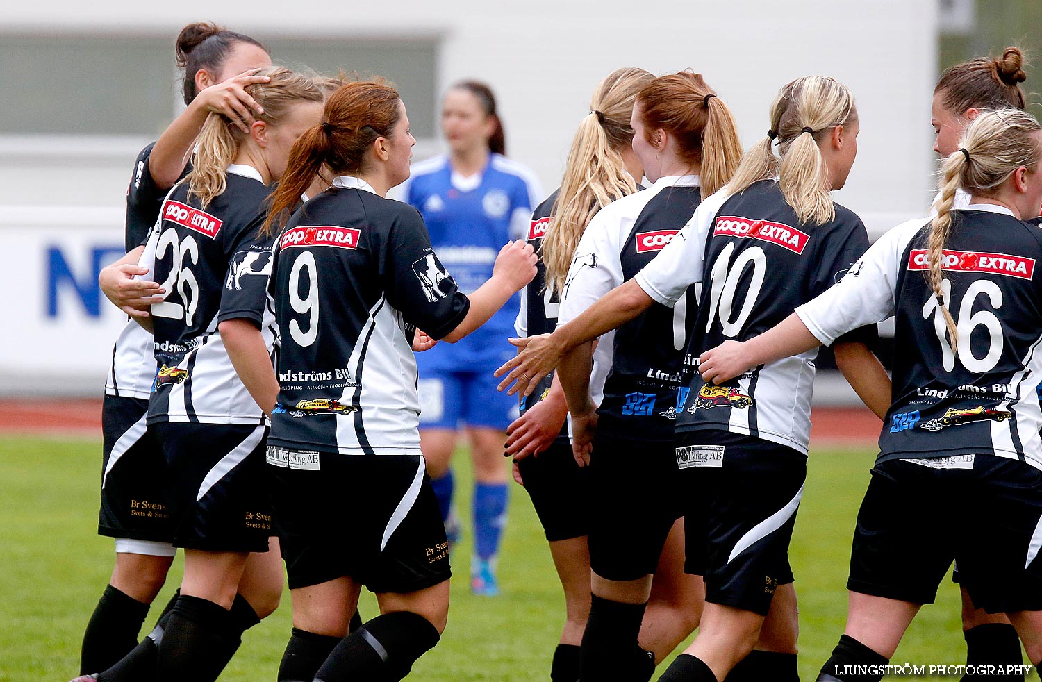 Skövde KIK-Vallens IF 6-2,dam,Södermalms IP,Skövde,Sverige,Fotboll,,2014,87999