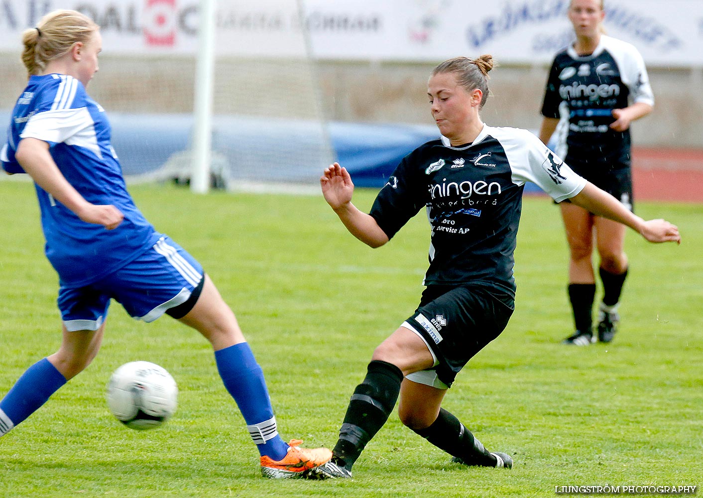 Skövde KIK-Vallens IF 6-2,dam,Södermalms IP,Skövde,Sverige,Fotboll,,2014,88041