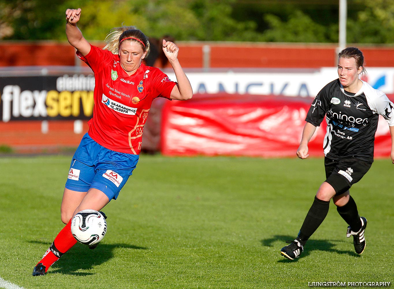 Skövde KIK-IK Gauthiod 2-1,dam,Södermalms IP,Skövde,Sverige,Fotboll,,2014,87789