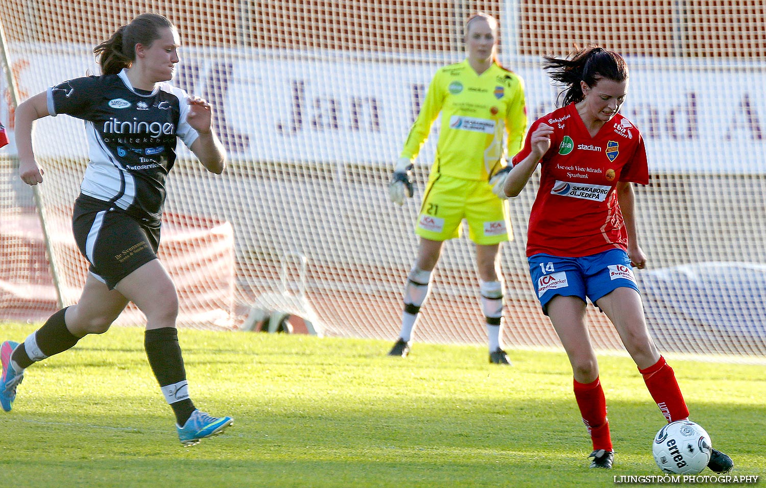 Skövde KIK-IK Gauthiod 2-1,dam,Södermalms IP,Skövde,Sverige,Fotboll,,2014,87796