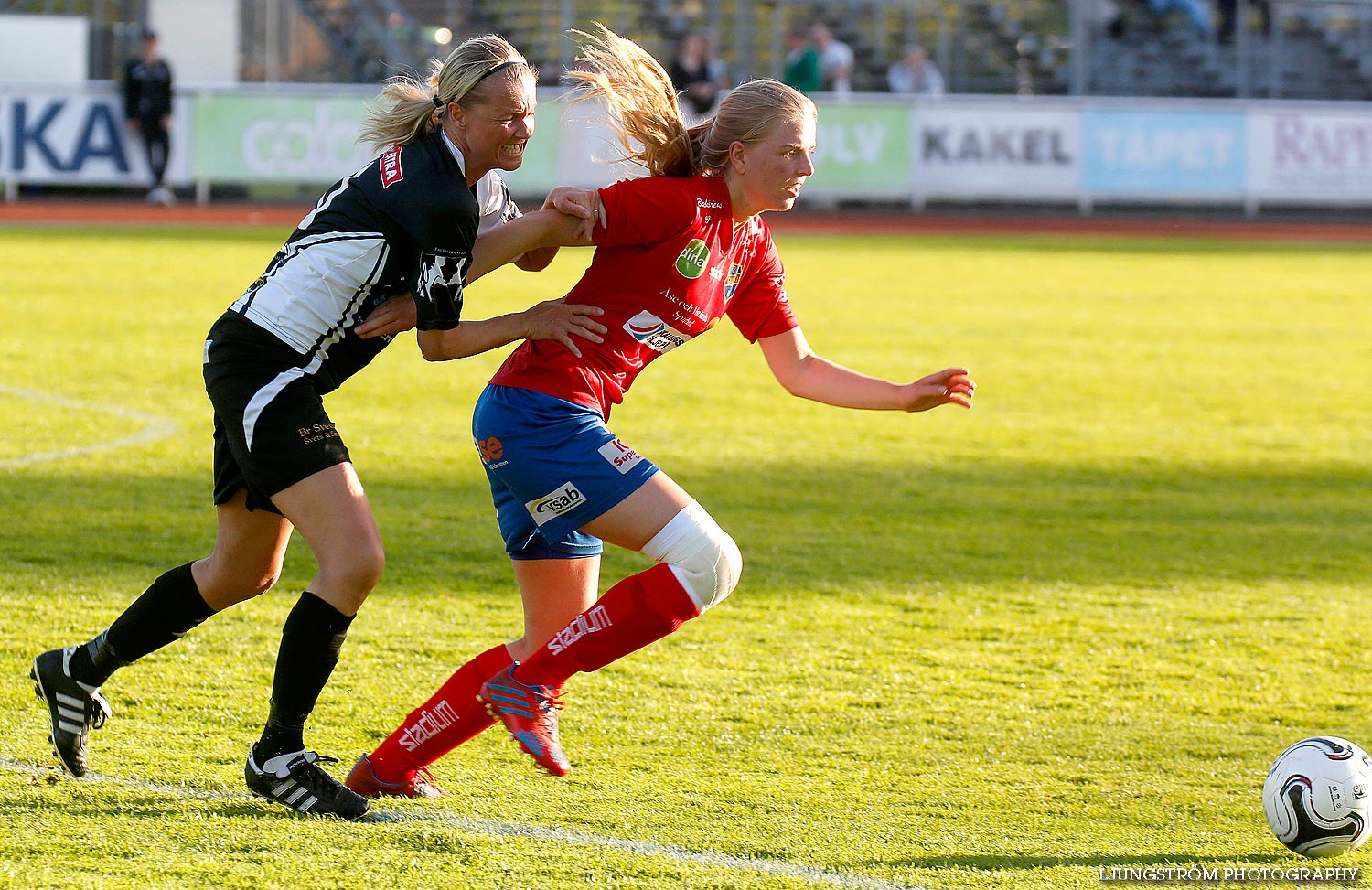 Skövde KIK-IK Gauthiod 2-1,dam,Södermalms IP,Skövde,Sverige,Fotboll,,2014,87807