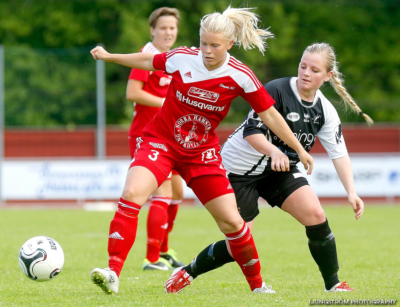 Skövde KIK-Stångenäs AIS 1-0,dam,Södermalms IP,Skövde,Sverige,Fotboll,,2014,89178