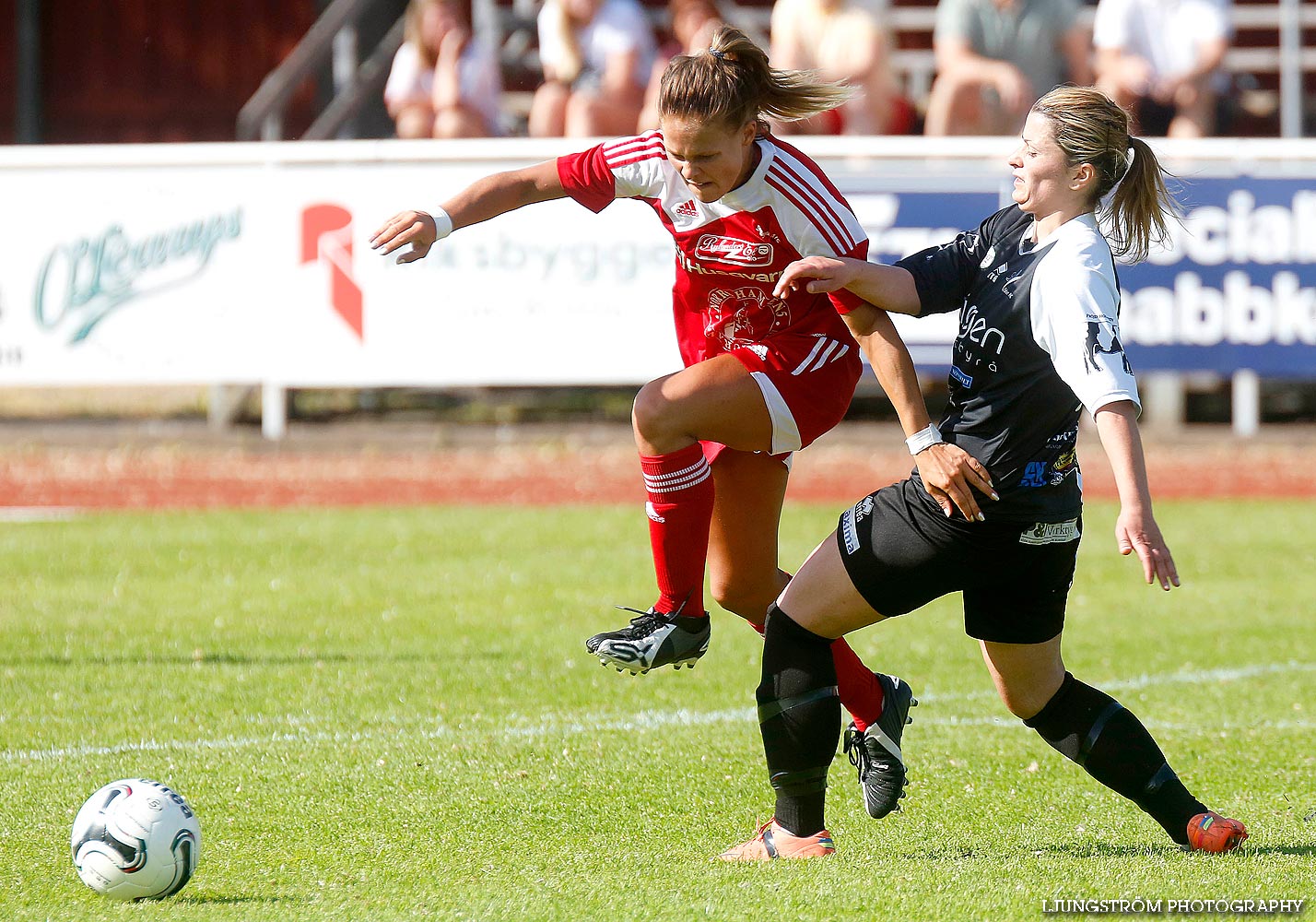 Skövde KIK-Stångenäs AIS 1-0,dam,Södermalms IP,Skövde,Sverige,Fotboll,,2014,89268