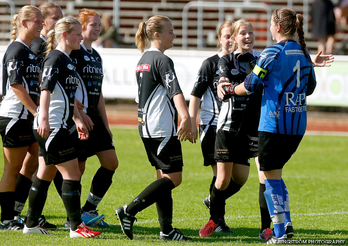 Skövde KIK-Stångenäs AIS 1-0,dam,Södermalms IP,Skövde,Sverige,Fotboll,,2014,89281