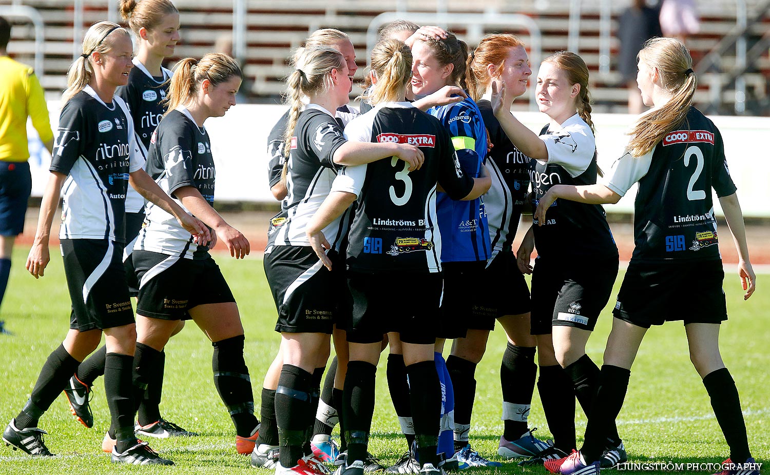 Skövde KIK-Stångenäs AIS 1-0,dam,Södermalms IP,Skövde,Sverige,Fotboll,,2014,89282