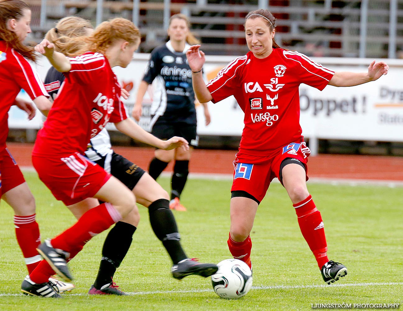 Skövde KIK-Mariestads BoIS FF 4-0,dam,Södermalms IP,Skövde,Sverige,Fotboll,,2014,89284