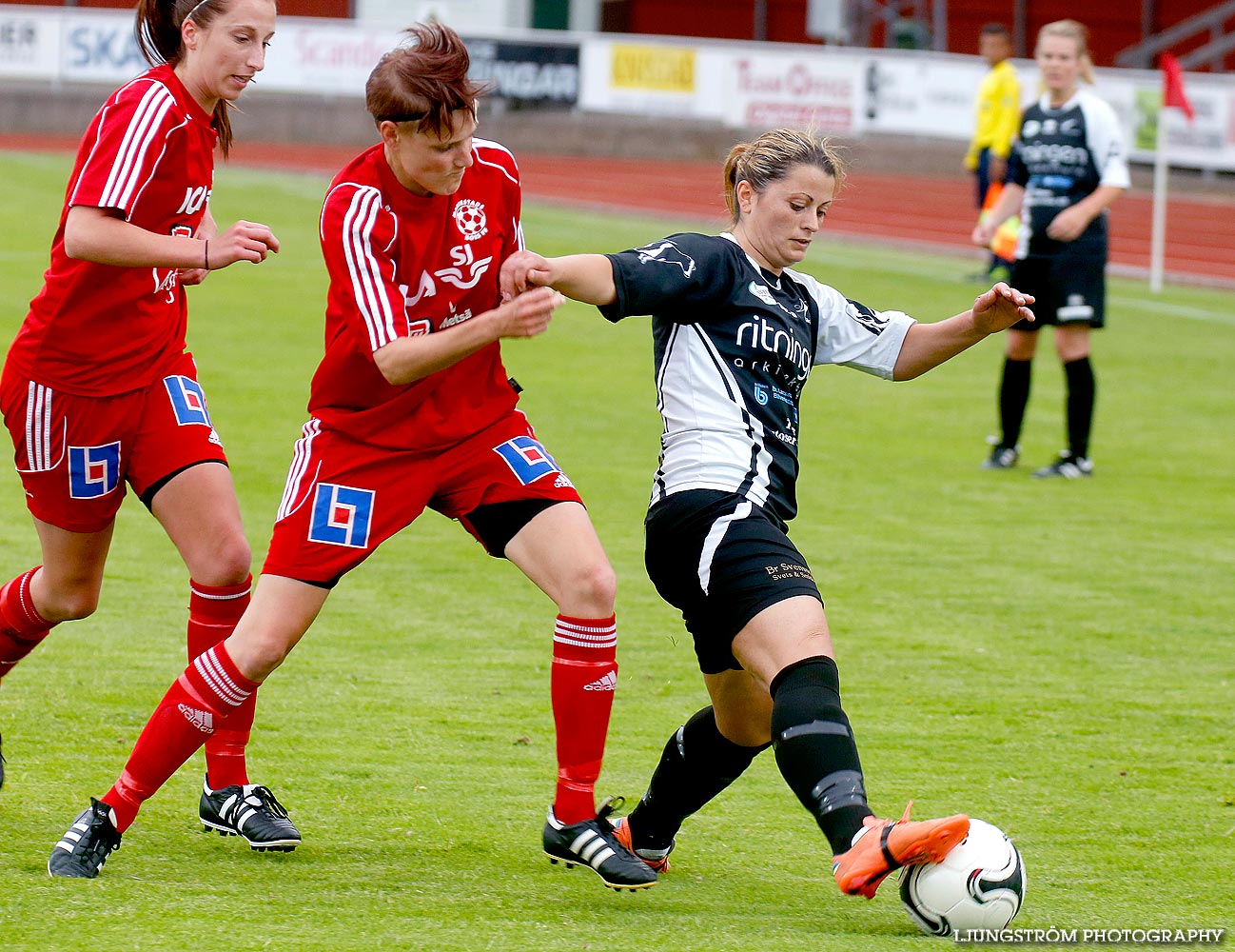 Skövde KIK-Mariestads BoIS FF 4-0,dam,Södermalms IP,Skövde,Sverige,Fotboll,,2014,89305
