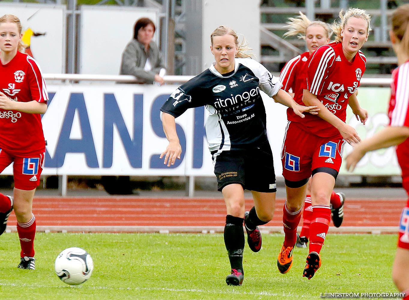 Skövde KIK-Mariestads BoIS FF 4-0,dam,Södermalms IP,Skövde,Sverige,Fotboll,,2014,89329