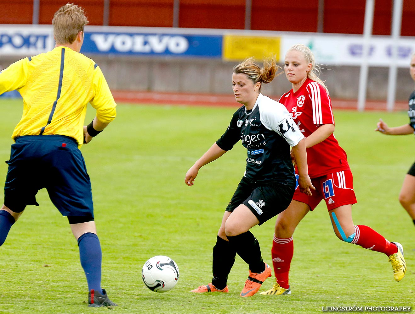 Skövde KIK-Mariestads BoIS FF 4-0,dam,Södermalms IP,Skövde,Sverige,Fotboll,,2014,89341