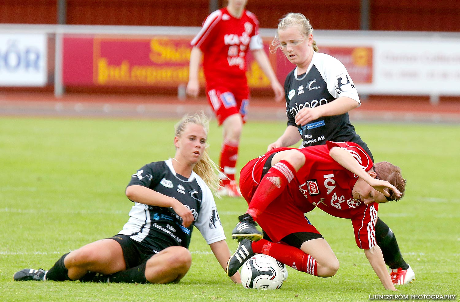 Skövde KIK-Mariestads BoIS FF 4-0,dam,Södermalms IP,Skövde,Sverige,Fotboll,,2014,89369