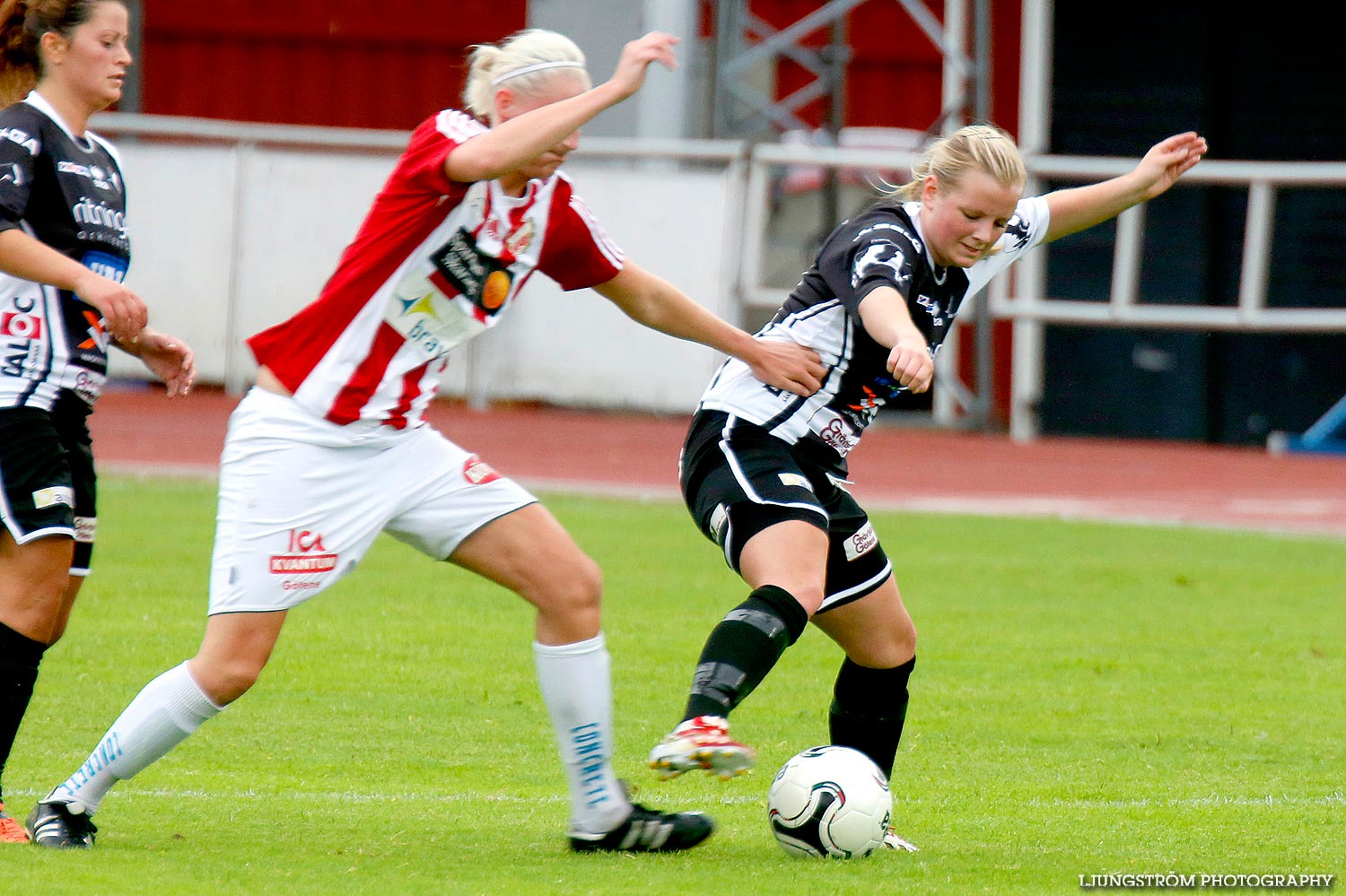 Skövde KIK-Sils IF 0-0,dam,Södermalms IP,Skövde,Sverige,Fotboll,,2014,91148