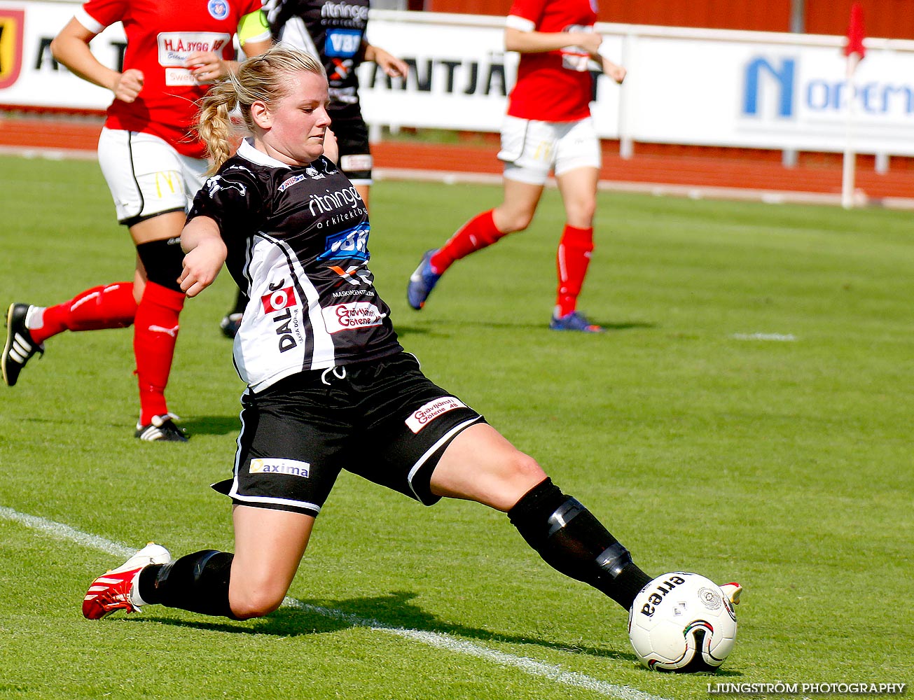 Skövde KIK-IK Rössö Uddevalla 4-0,dam,Södermalms IP,Skövde,Sverige,Fotboll,,2014,91366