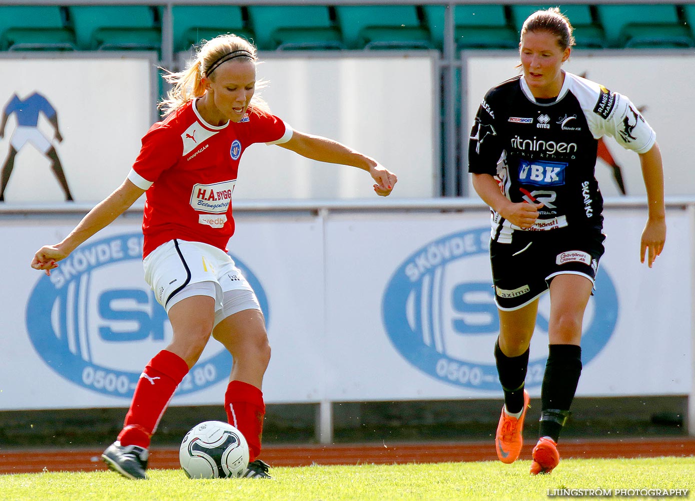 Skövde KIK-IK Rössö Uddevalla 4-0,dam,Södermalms IP,Skövde,Sverige,Fotboll,,2014,91404
